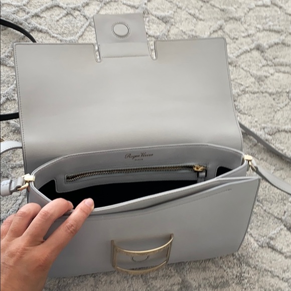 A Roger Vivier crossbody - Picture 4 of 4
